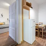 Chic Urban Retreat Bacso Budapeşte